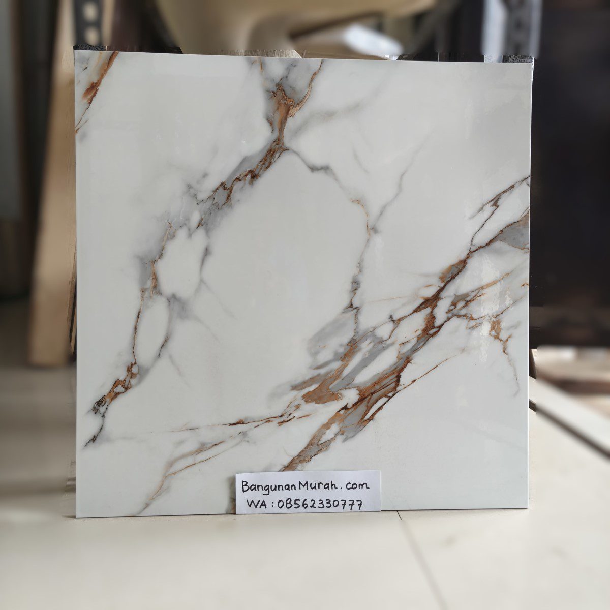 JUPITER FT HAZELO GOLD 50×50 REC